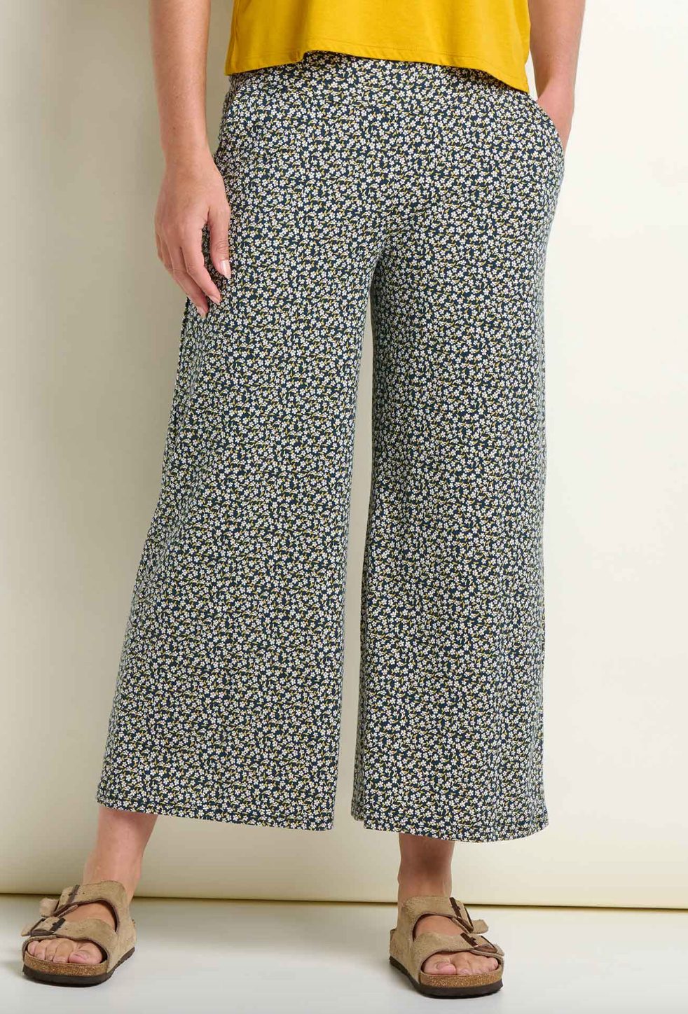 Chaka Wide Leg Crop Pant